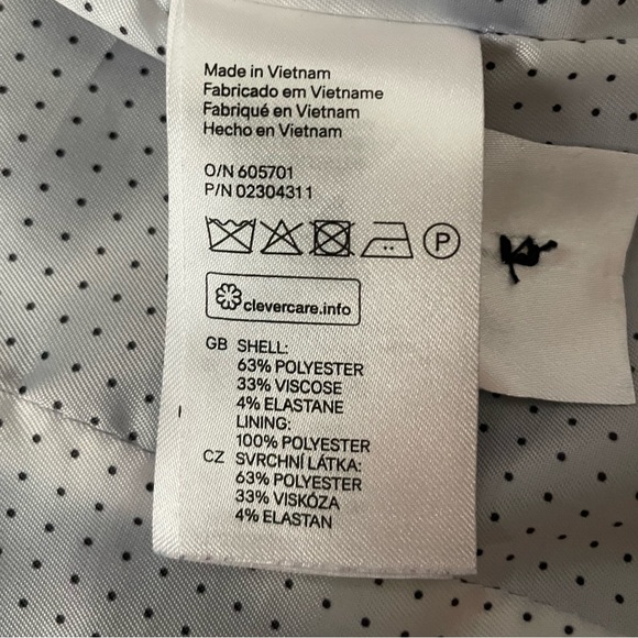 H&M Black Fitted Blazer - Picture 9 of 9